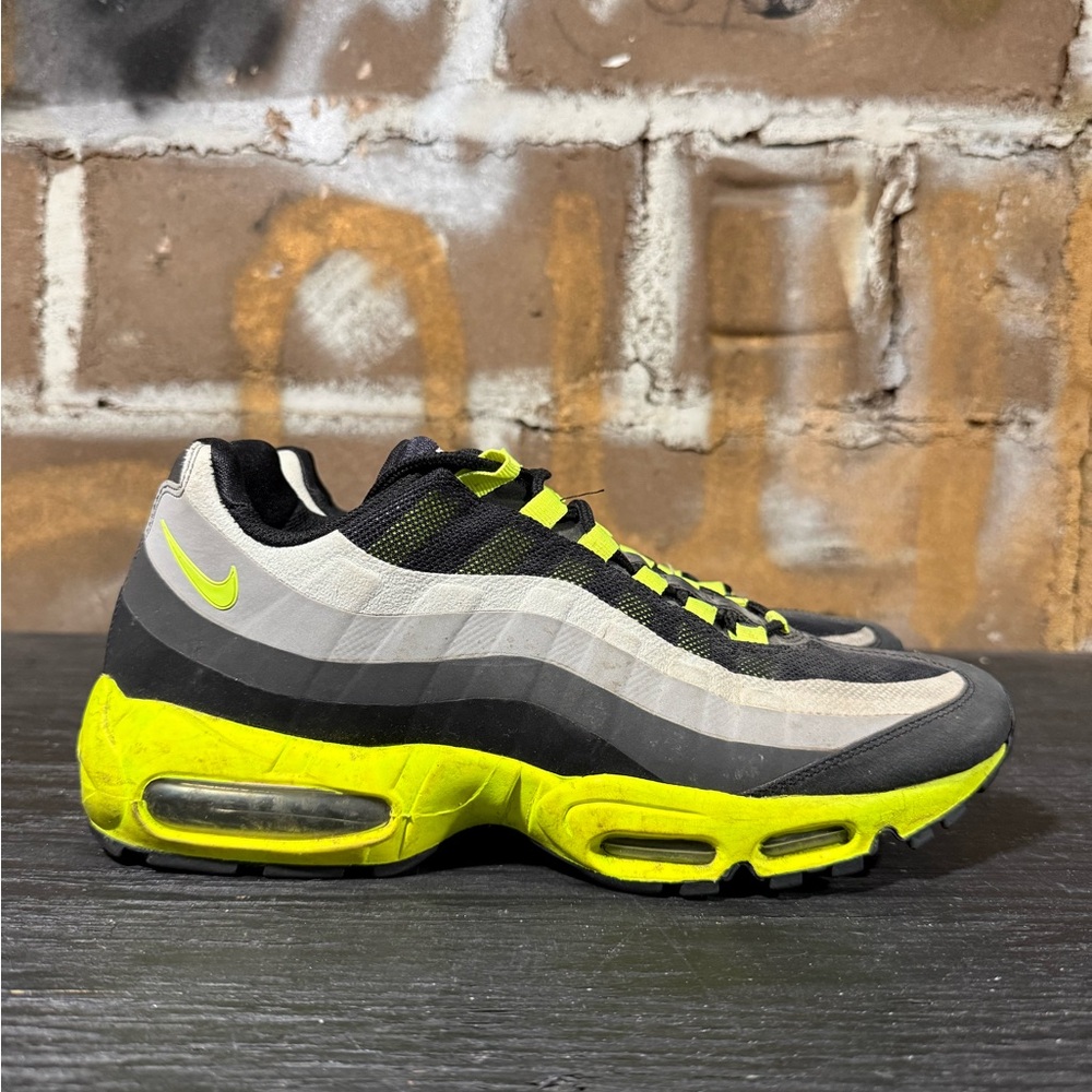 Nike Men’s Air Max 95 — Black, Gray & Neon Yellow